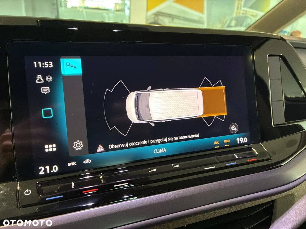 Volkswagen Multivan - 30