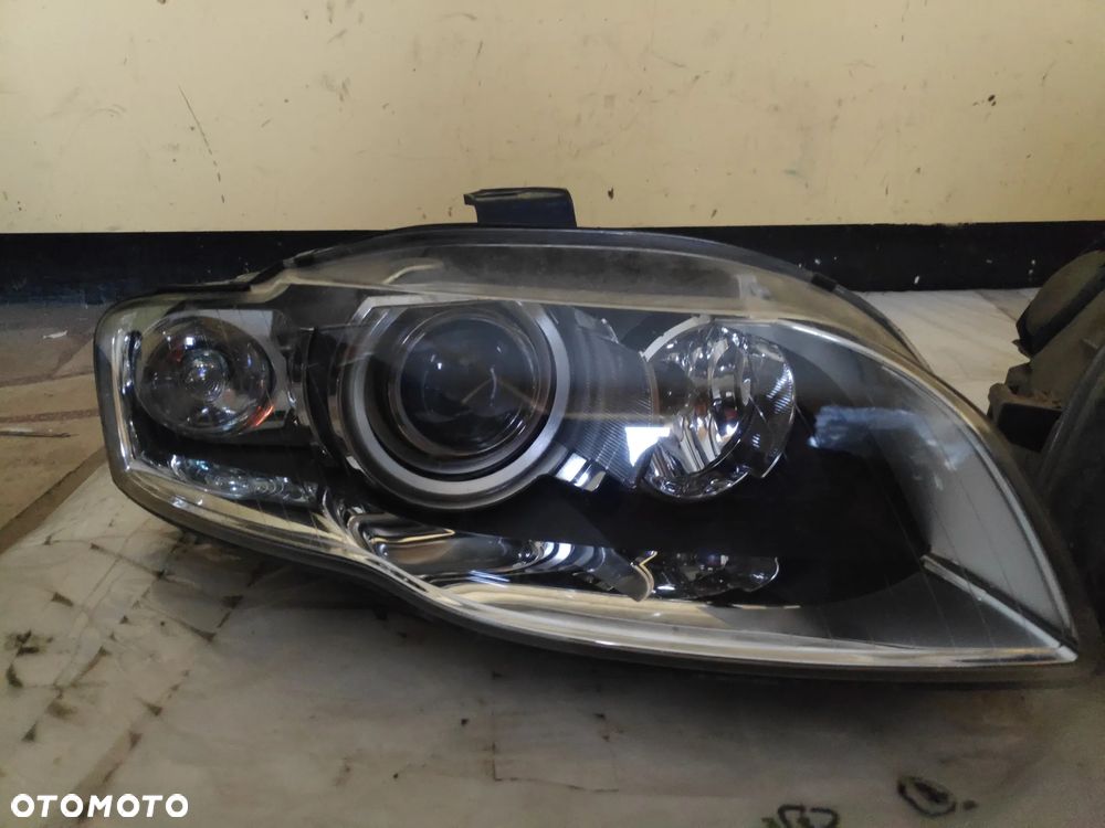 LAMPA Bi Xenon REFLEKTOR AUDI A4 B7 LIFT PRAWY PRAWA 8E0941030BM - 1