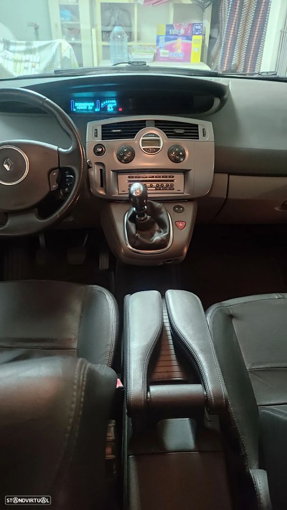 Renault Scénic 1.5 dCi Dynamique S - 6