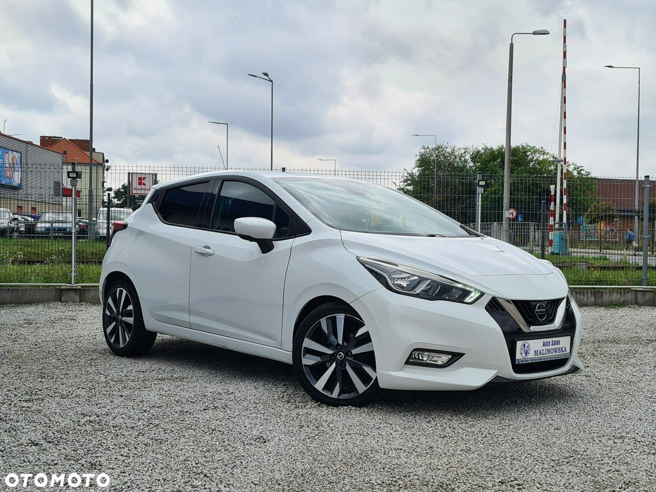 Nissan Micra 0.9 IG-T BOSE Personal Premium Edition - 3