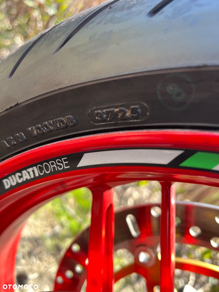 Ducati Monster - 17