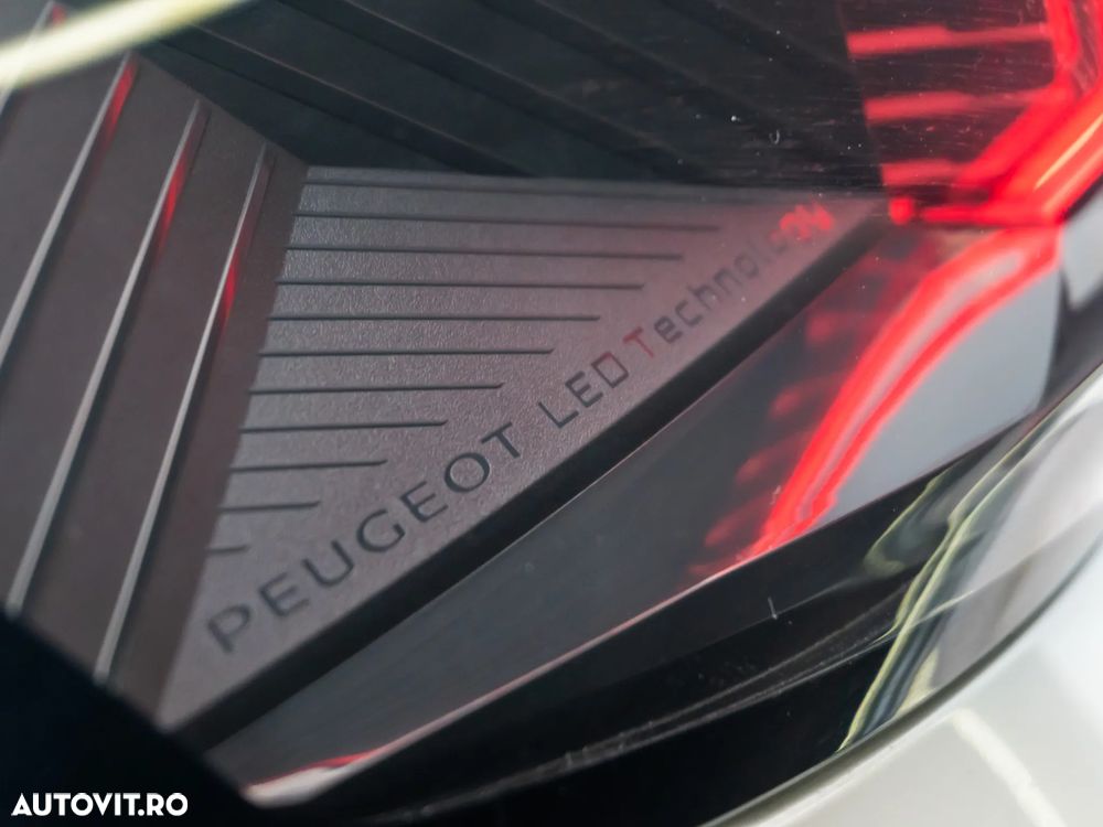 Peugeot 3008 BlueHDi 130 Stop & Start EAT8 GT Pack - 17