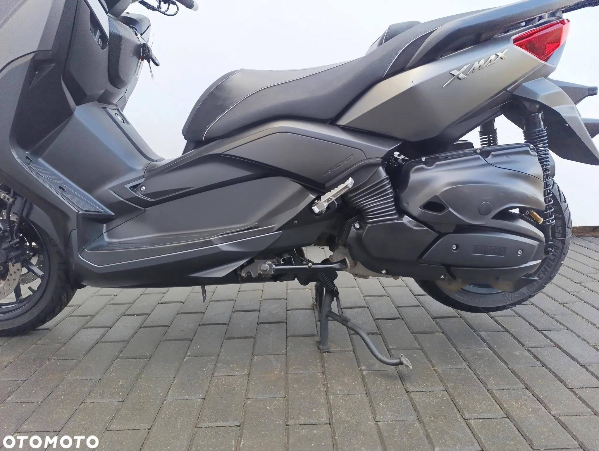 Yamaha X-max - 12
