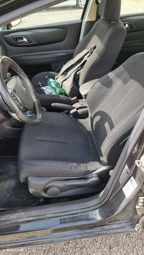 Citroën C4 1.6 HDi 110 Exclusive - 7