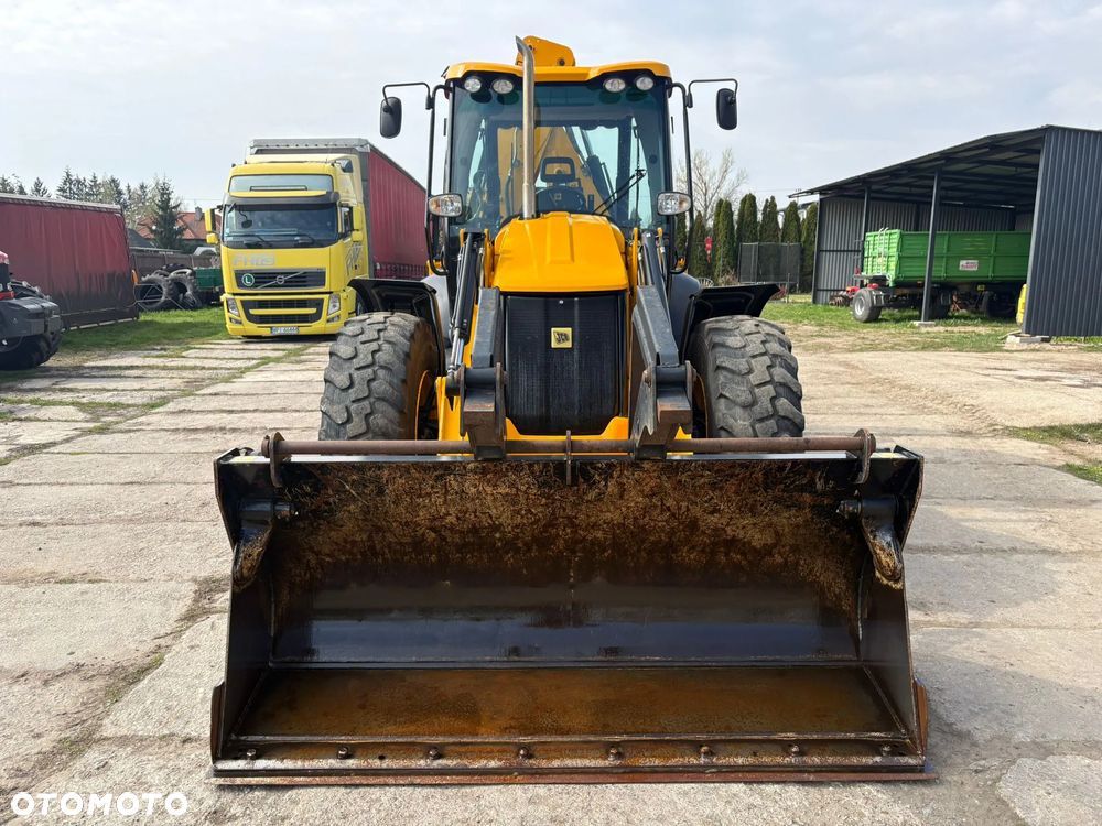 JCB 4CX - 7