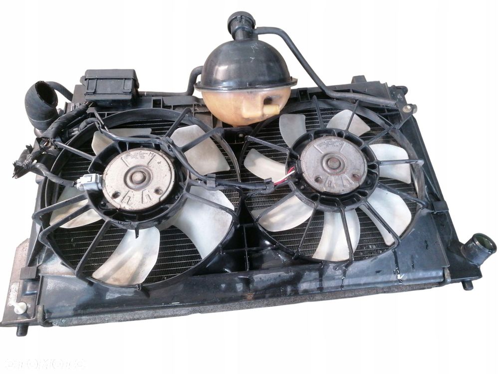 chłodnica wody wentylatory toyota corolla 2.0 d4d 05r - 4