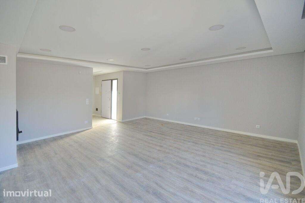 Casa / Villa T4 em Fernão Ferro de 185,00 m2 - Grande imagem: 5/29