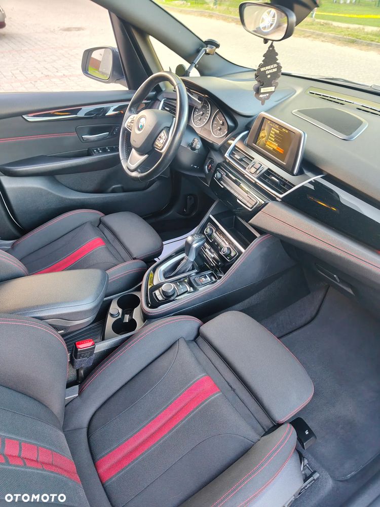 BMW Seria 2 218d Sport - 10