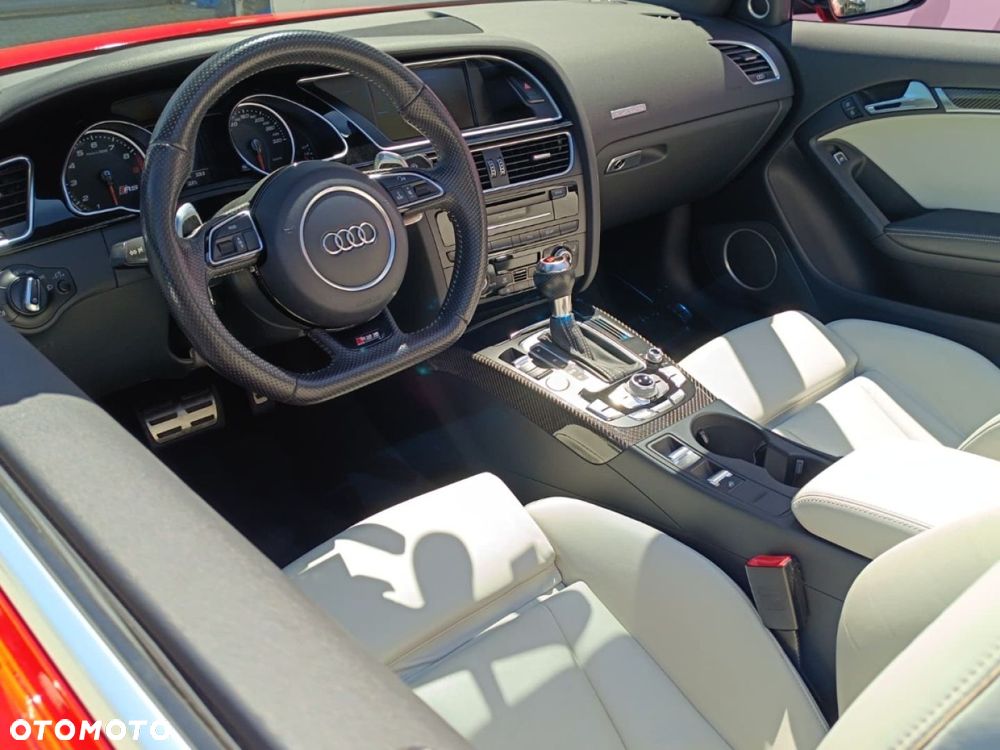Audi RS5 Cabrio - 24