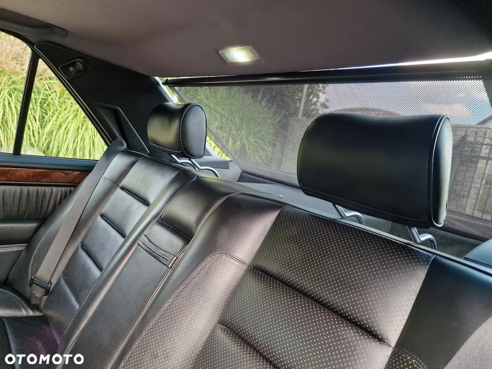 Mercedes-Benz W124 (1984-1993) - 16