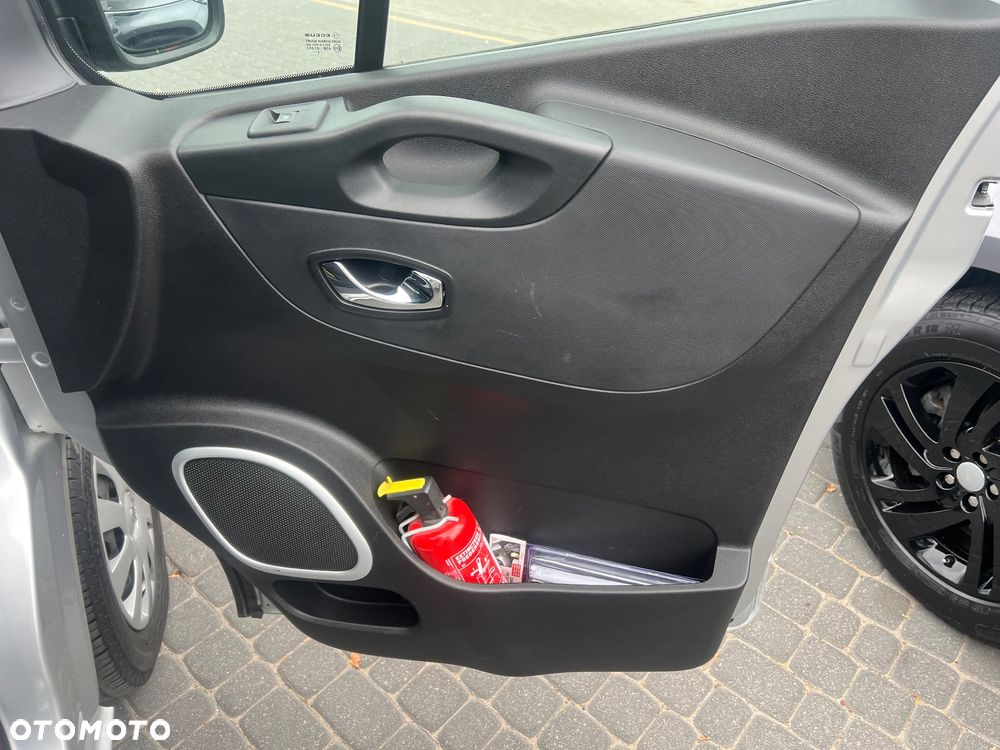Opel Vivaro - 26