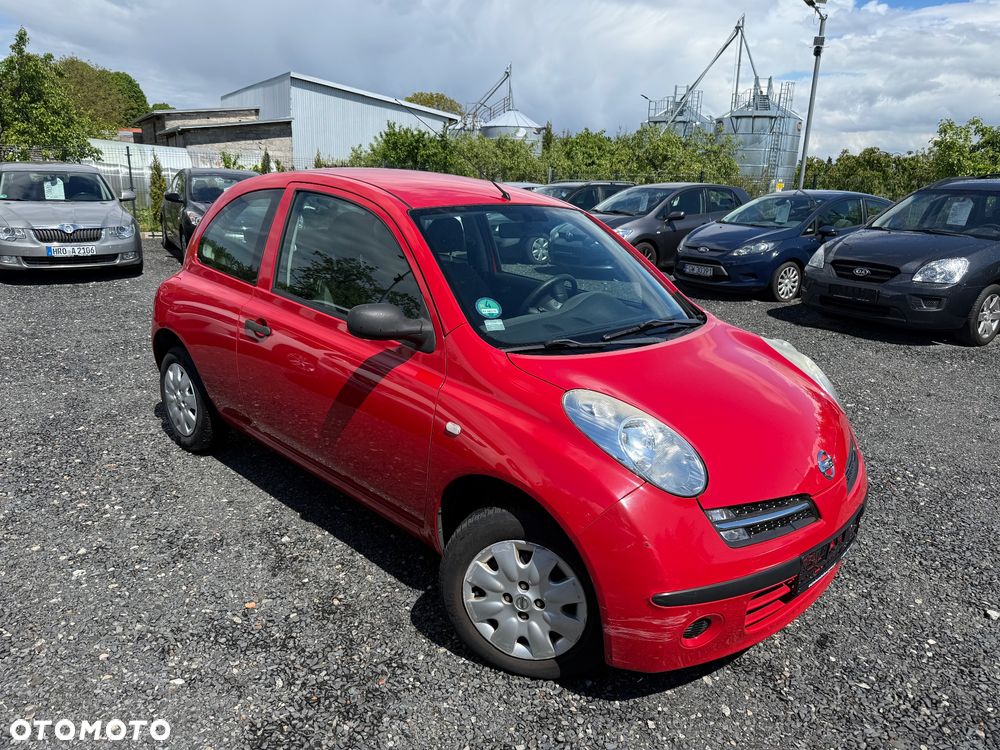 Nissan Micra - 1