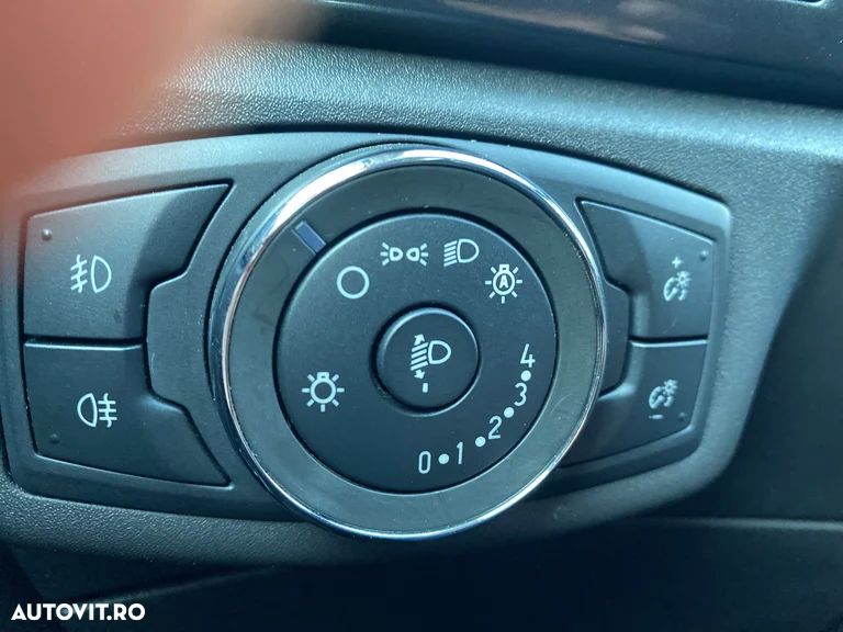 Ford Mondeo 2.0 HEV Trend - 17