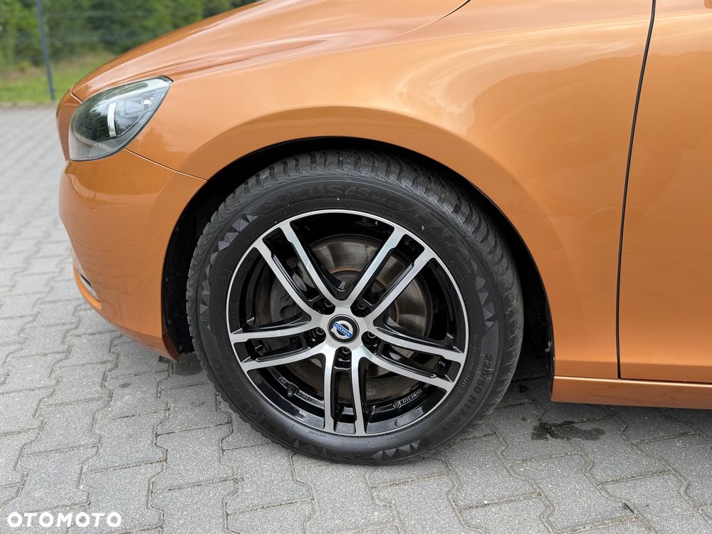 Volvo V40 T3 R Design - 29