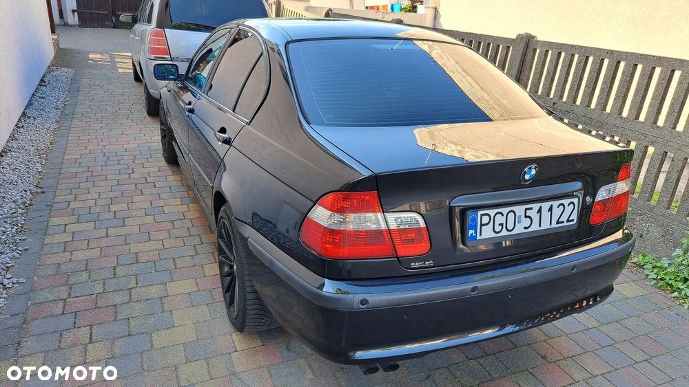 BMW Seria 3 320i - 4