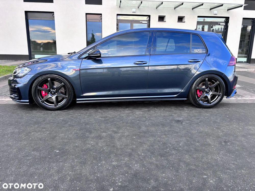 Volkswagen Golf - 4