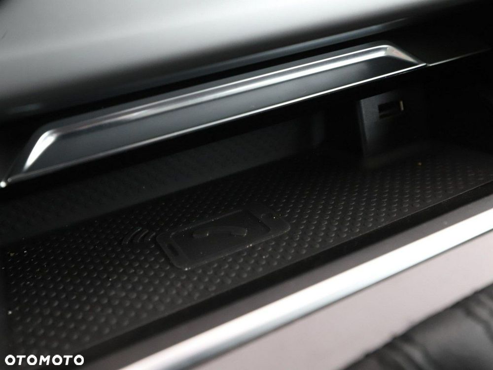 Volkswagen Passat - 30