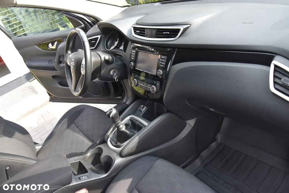 Nissan Qashqai 1.6 DIG-T 360 - 16
