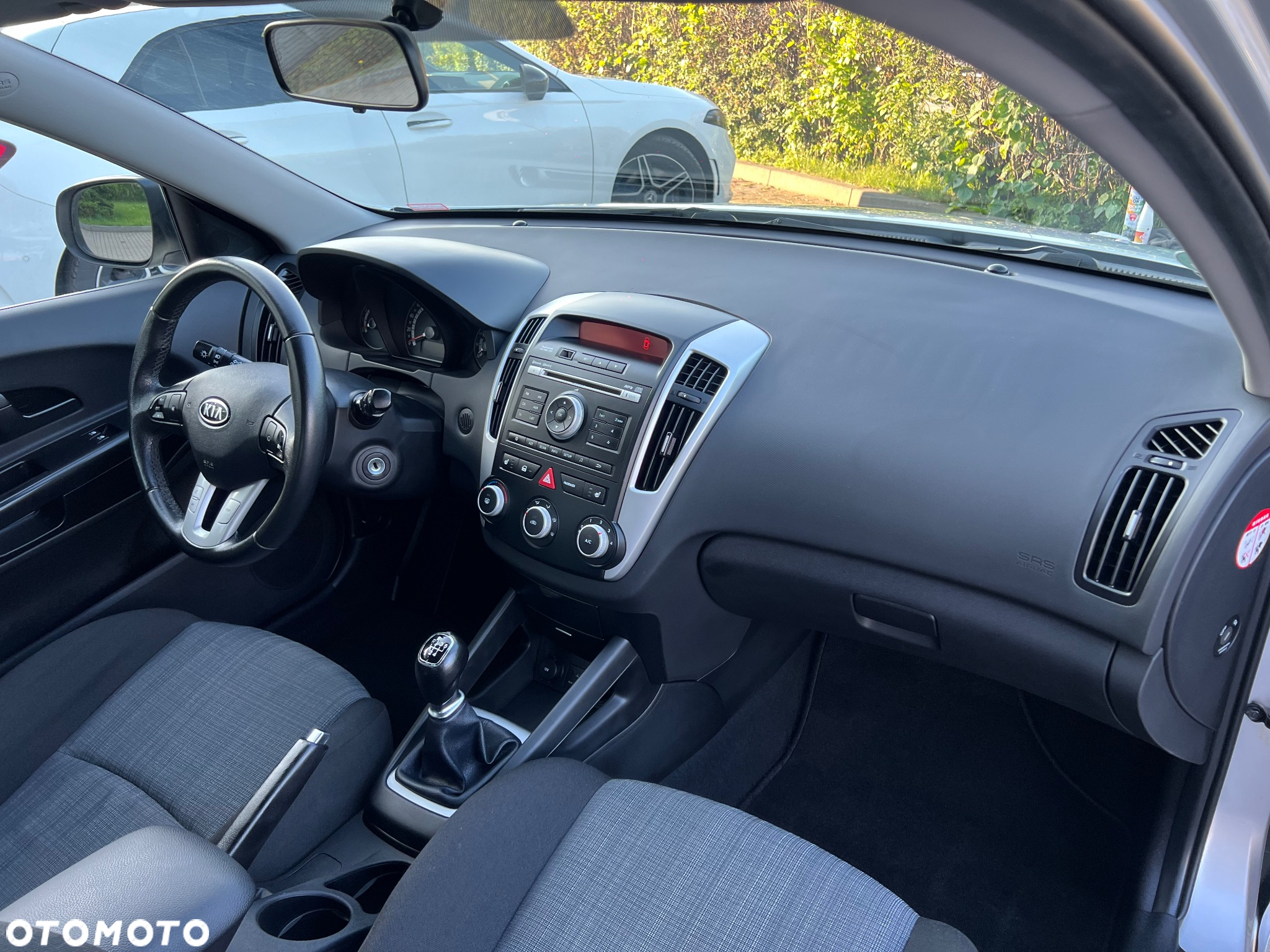 Kia Ceed 1.4 CVVT Dream-Team Edition - 8