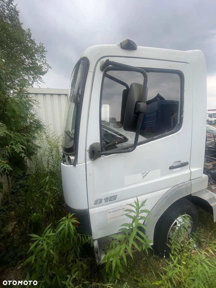 Kabina Mercedes-Benz ATEGO Kompletna