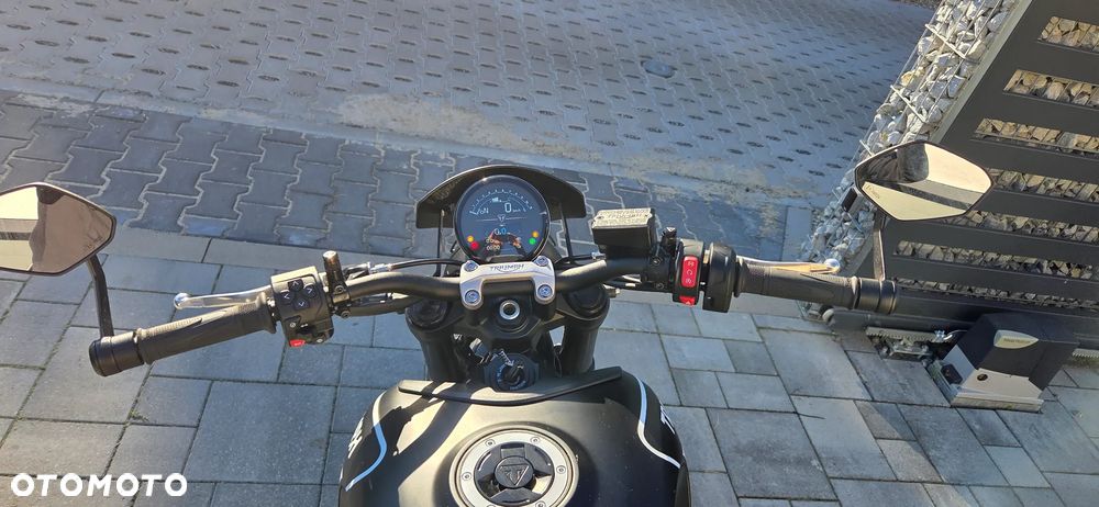 Triumph Trident - 4