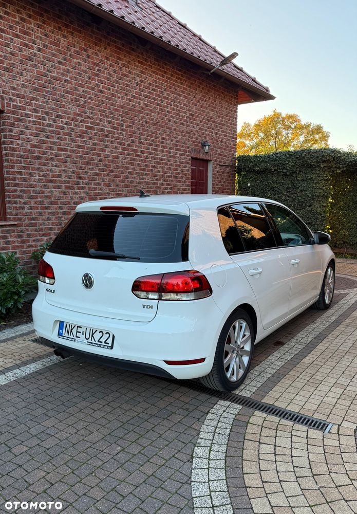 Volkswagen Golf 2011 photo 2