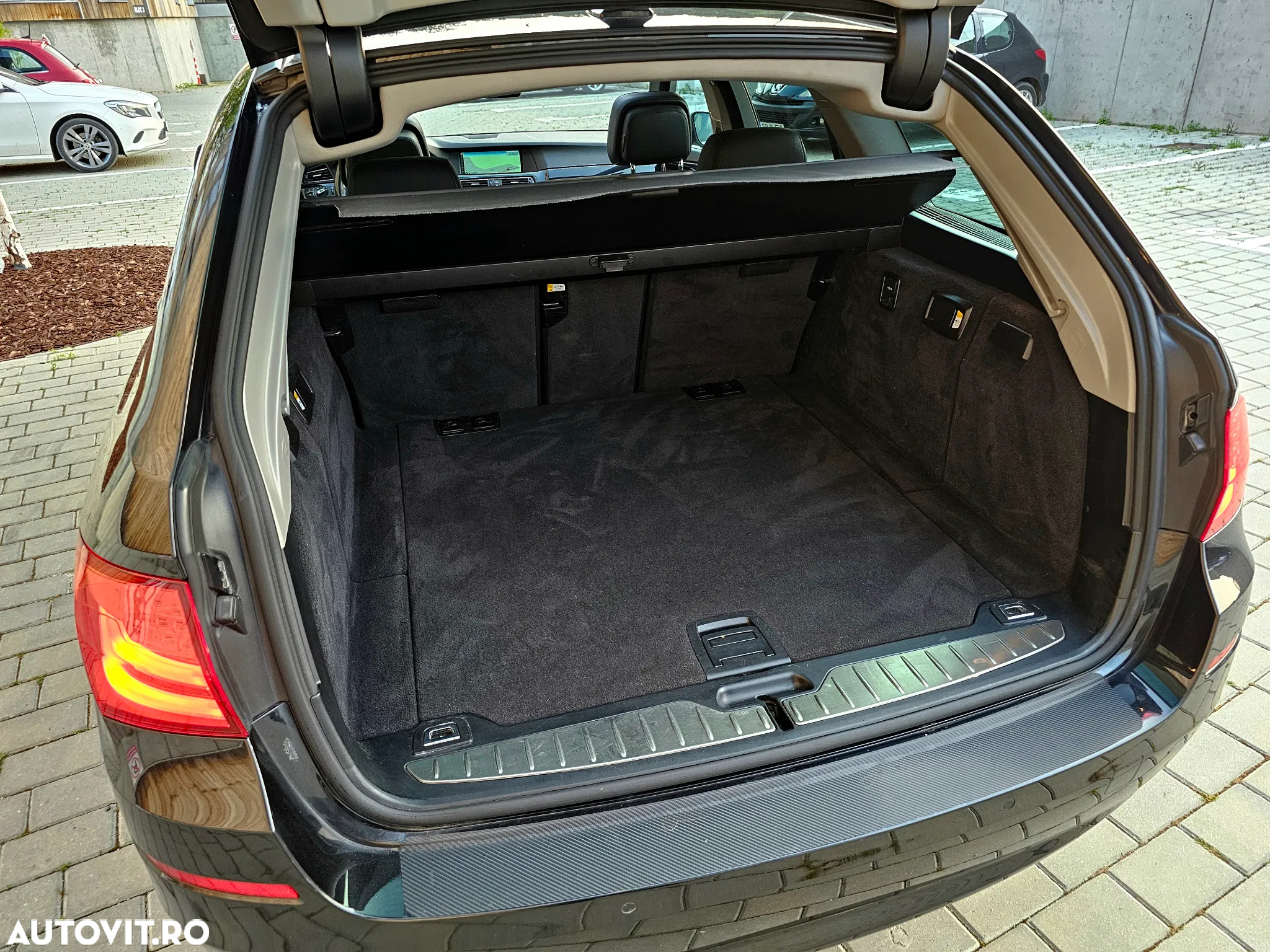 BMW Seria 5 520d Touring Aut. - 17