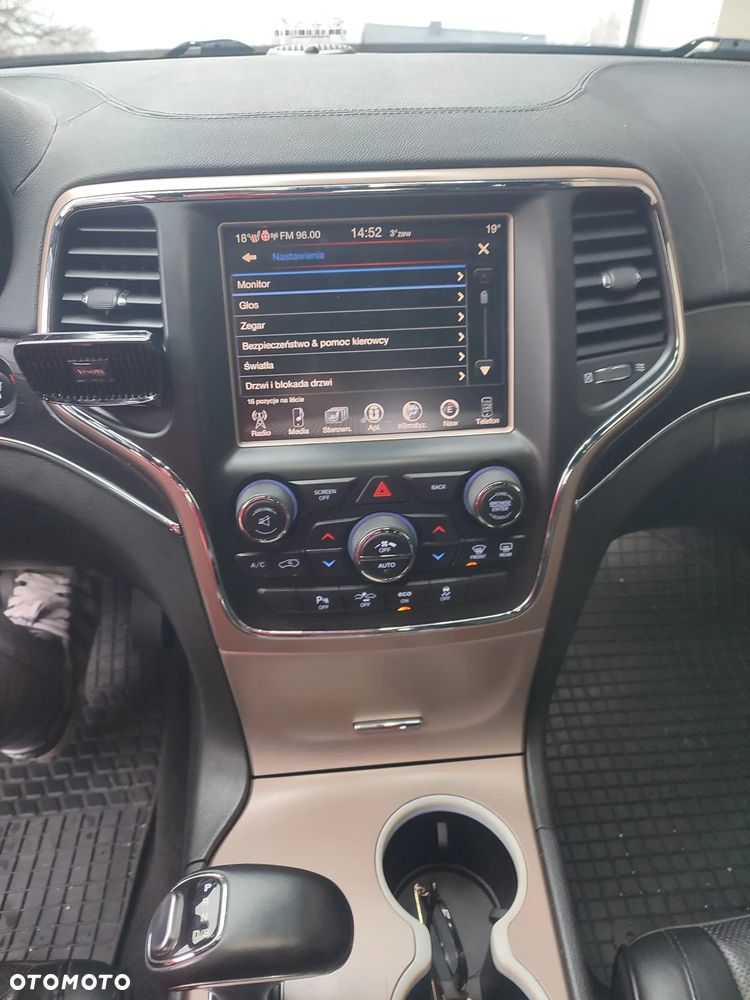 Jeep Grand Cherokee - 8