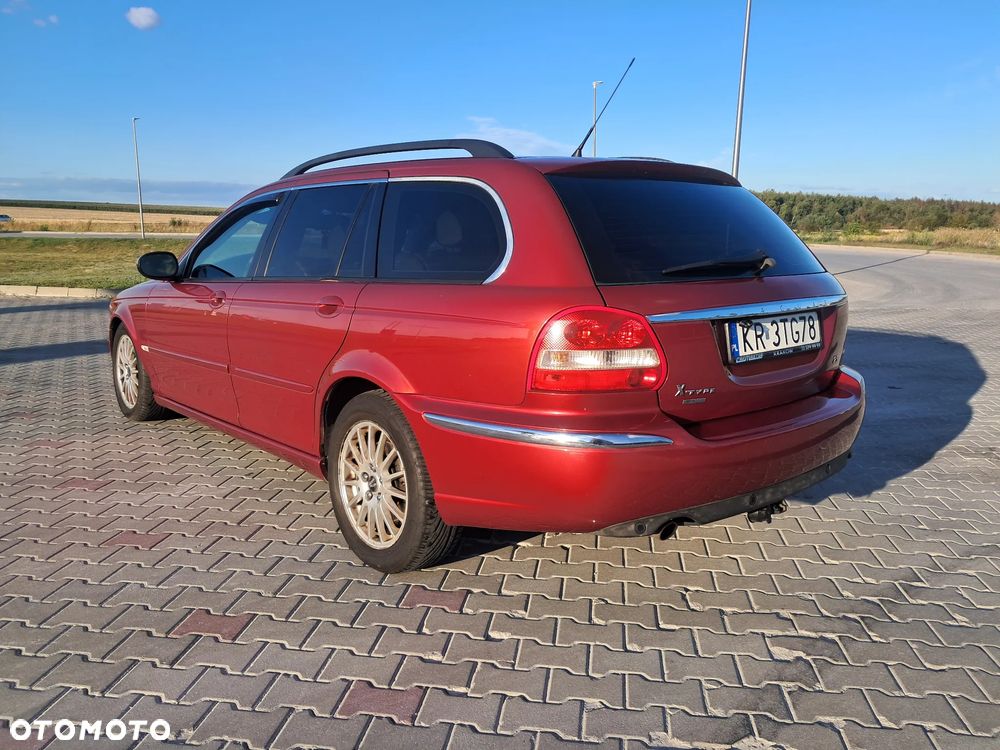 Jaguar X-Type 2.5 V6 4x4 Executive - 3