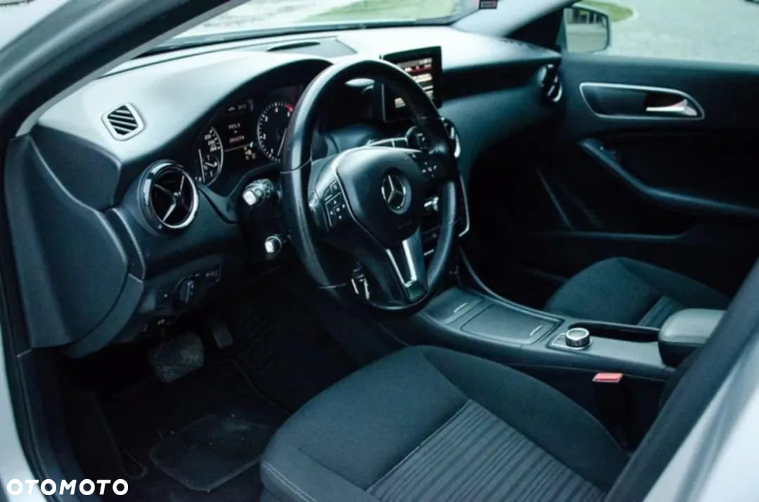 Mercedes-Benz Klasa A 200 CDI (BlueEFFICIENCY) 7G-DCT AMG Sport - 29