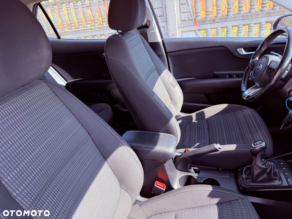 Kia Stonic - 26