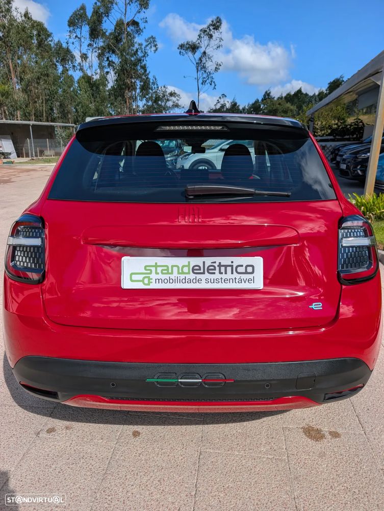Fiat 600e 54 kWh (RED) - 14