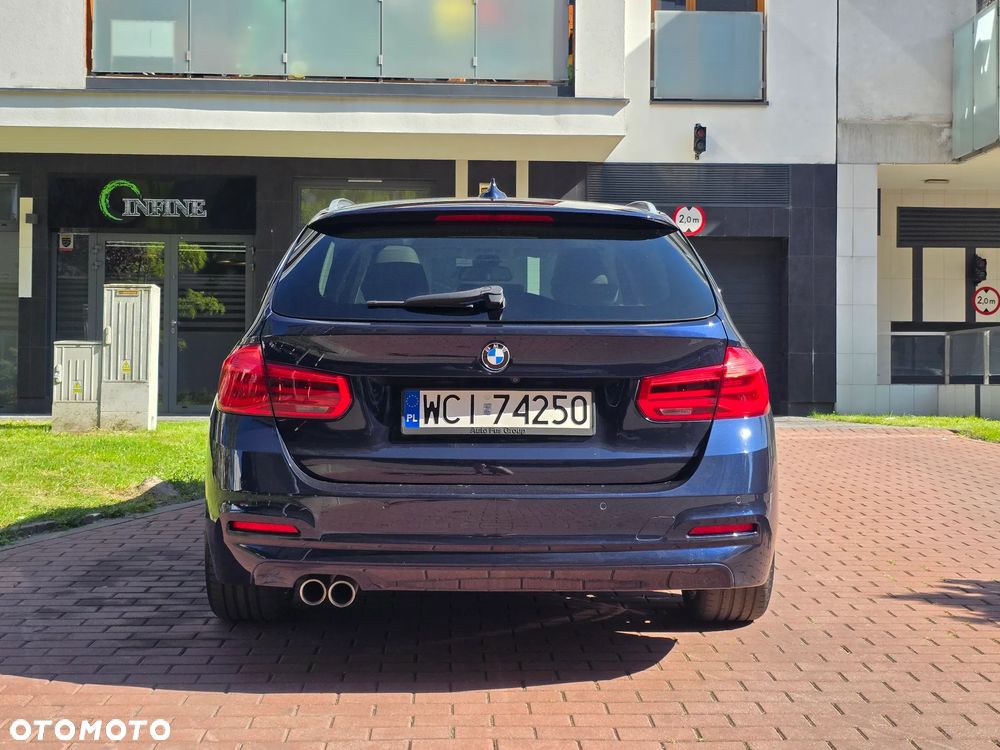 BMW Seria 3 320d xDrive Sport Line - 7