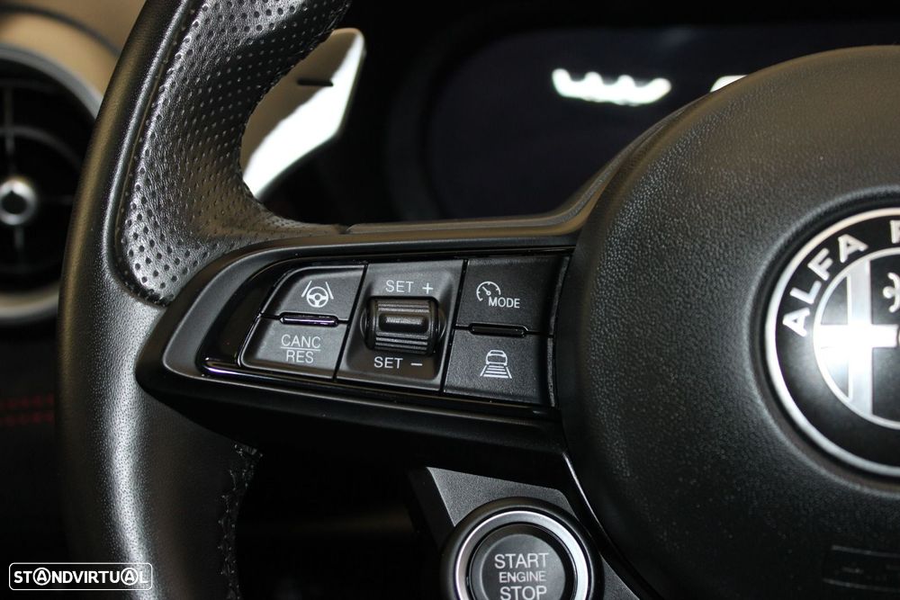 Alfa Romeo Tonale 1.3 Plug-In Hybrid Veloce e-AWD - 12