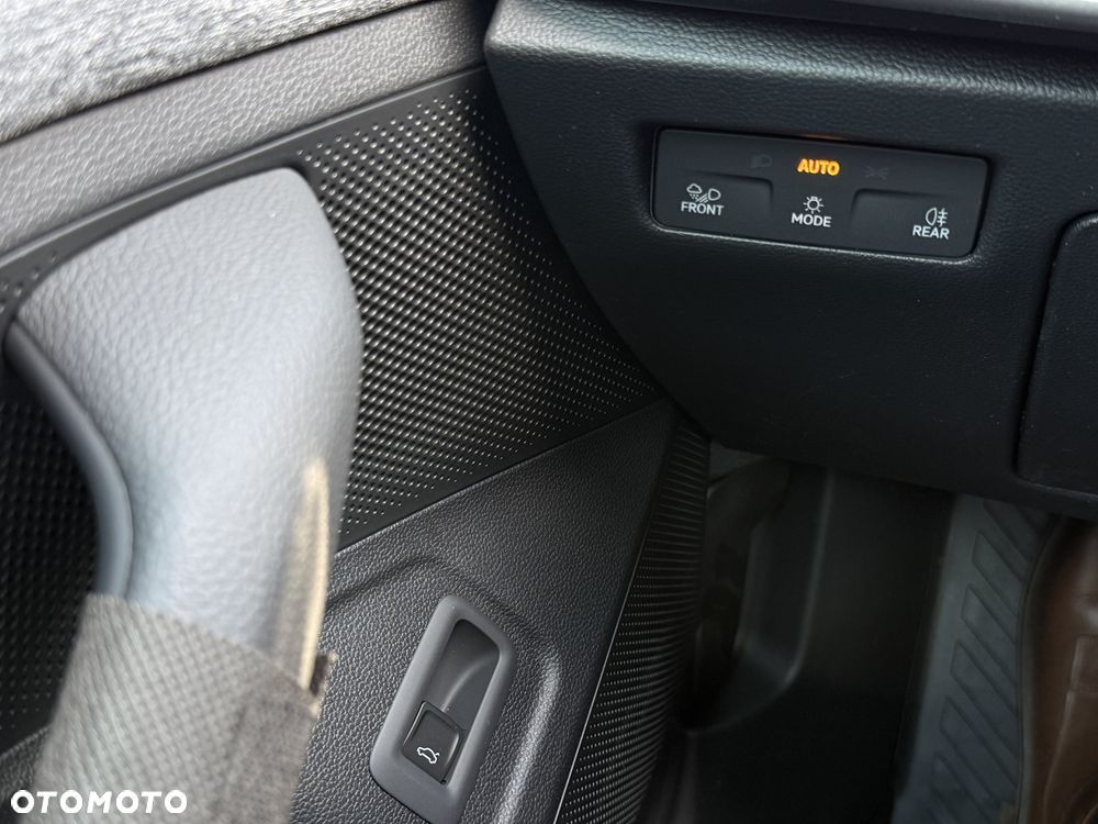 Skoda Superb 1.5 TSI mHEV Drive DSG - 27