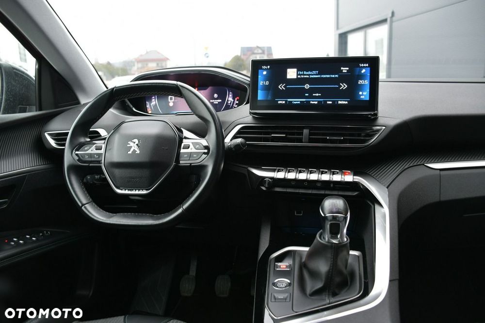 Peugeot 3008 1.2 PureTech Allure Pack S&S - 21