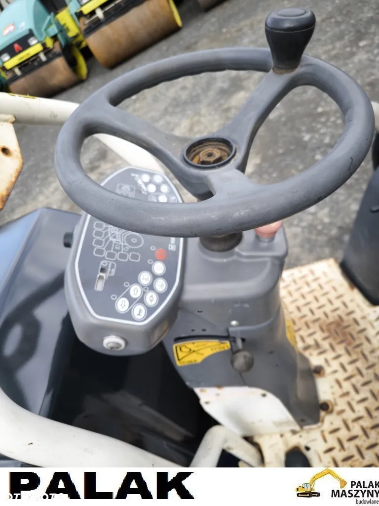 Hamm Walec Hamm HD 8 VV  , 2013 rok - 11