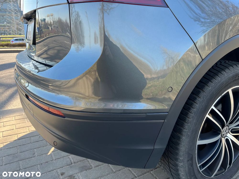Volkswagen Tiguan 2.0 TDI SCR DSG IQ.DRIVE - 18
