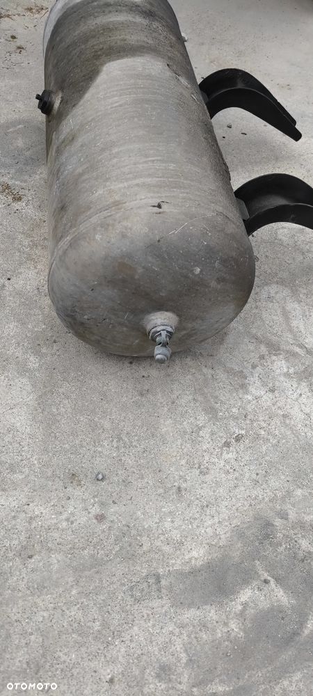 iveco stralis euro 6 zbiornik powietrza - 5