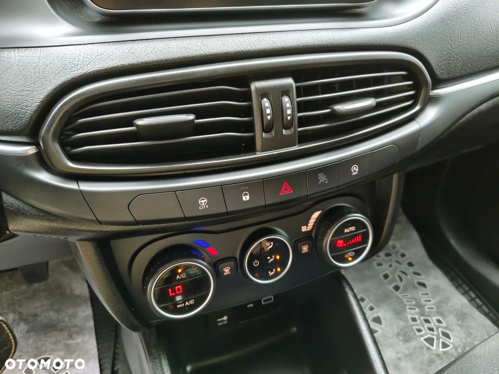 Fiat Tipo 1.4 T-Jet Business Line - 34