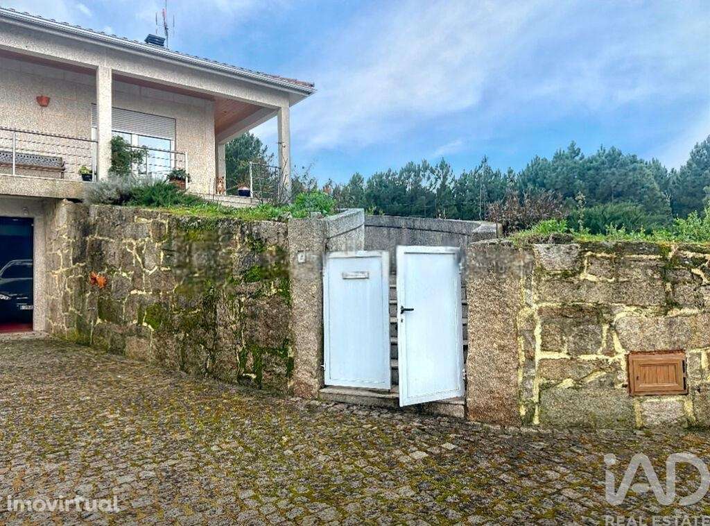 Casa / Villa T4 em Vale de Anta de 450,00 m2 - Grande imagem: 2/20