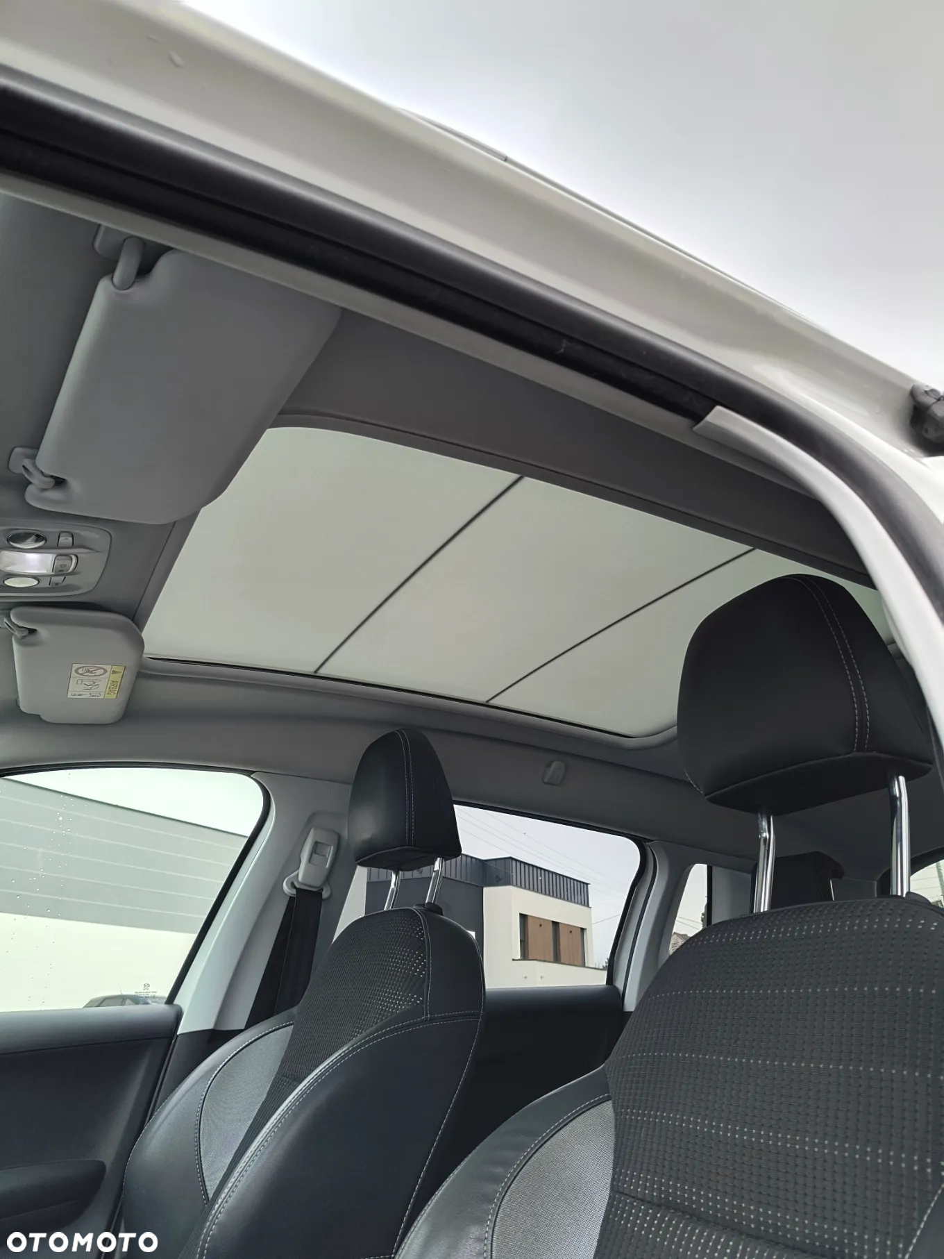 Peugeot 2008 BlueHDi FAP 120 STOP & START Business-Line - 25