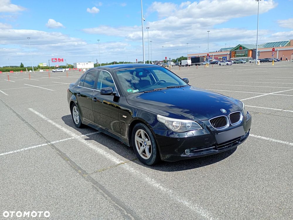 BMW Seria 5 523i - 2