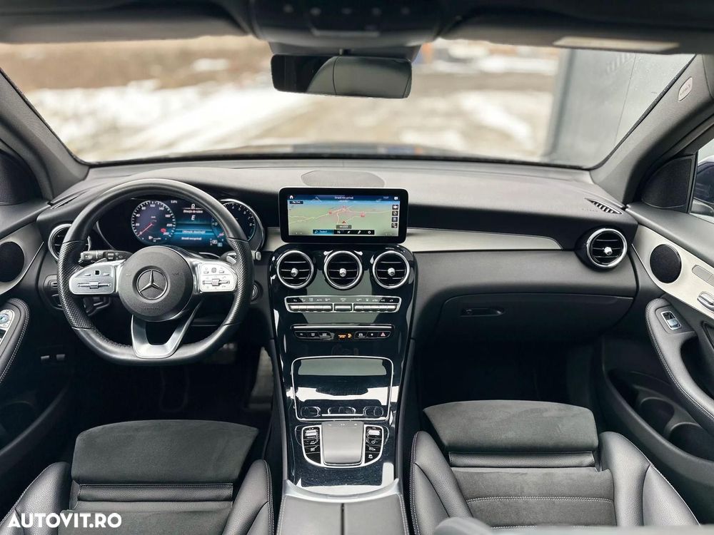Mercedes-Benz GLC 300 e 4MATIC - 26