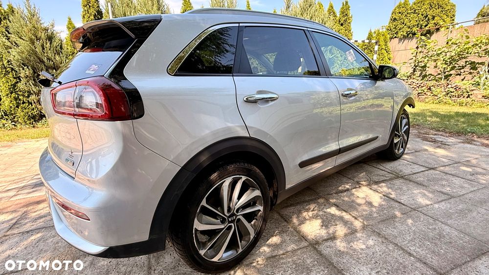 Kia Niro 1.6 GDI HEV 2WD OPF Edition 7 - 8