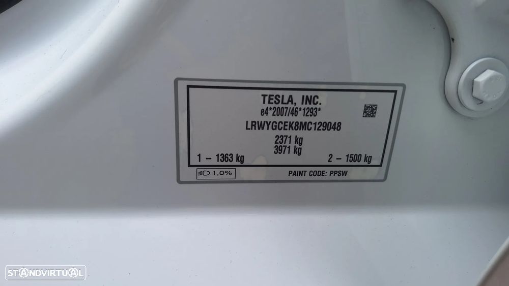 Tesla Model Y Long Range Dual Motor AWD - 25