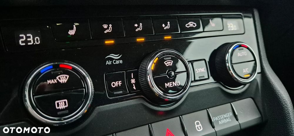 Skoda Karoq 1.5 TSI ACT DSG Style - 20