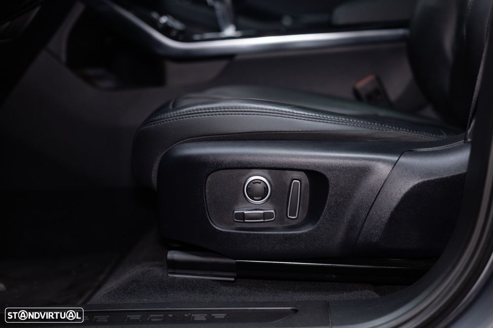 Land Rover Range Rover Evoque 1.5 P300e AWD Auto - 21