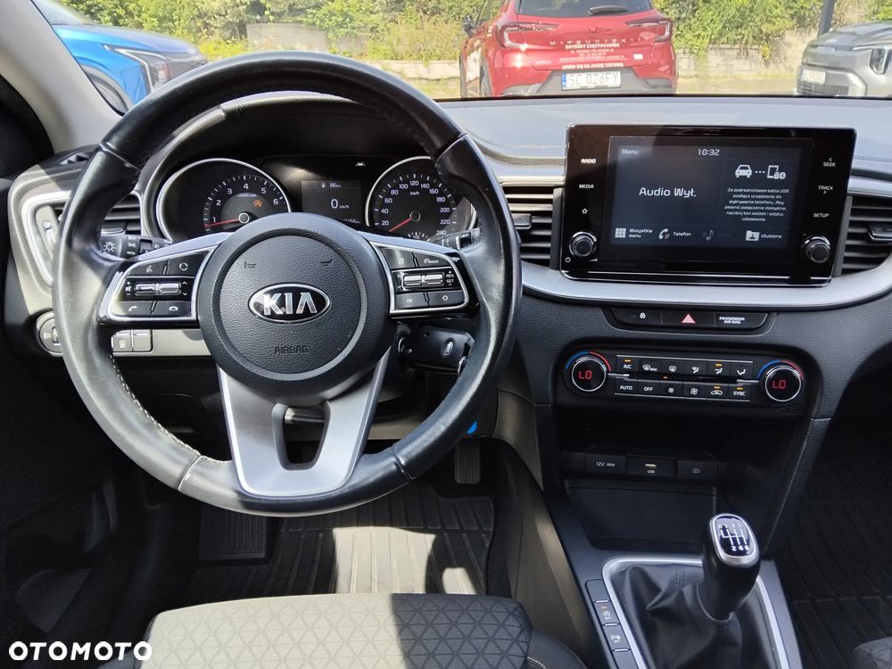 Kia XCeed 1.5 T-GDI M - 9