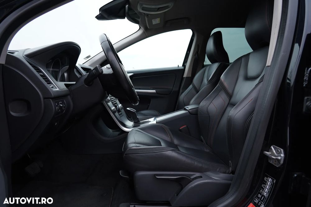 Volvo XC 60 D3 AWD Aut. Ocean Race - 15